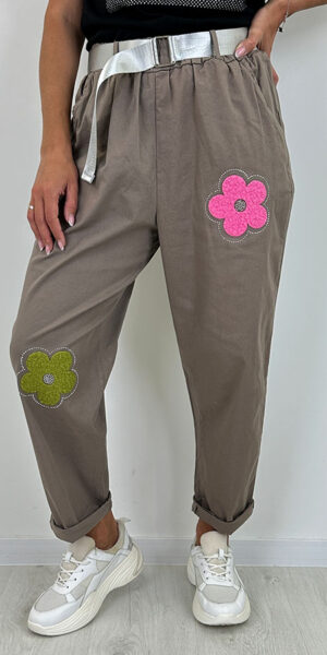 DOLI spodnie luźne  BOYFRIENDY z kwiatem Beżowe