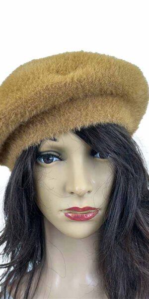 BERET PUSZYSTY camel