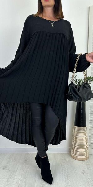 Tunika „Plisowana Elegancja” Plus Size czarna