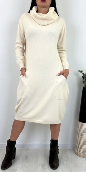 WALDA DZIANINOWA SUKIENKA z golfem ecri