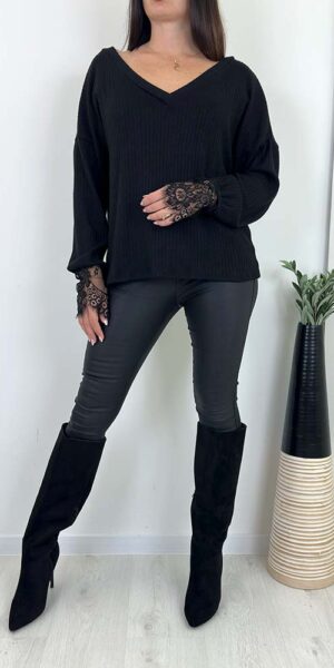 IZA SWETER czarny koronka rękawy