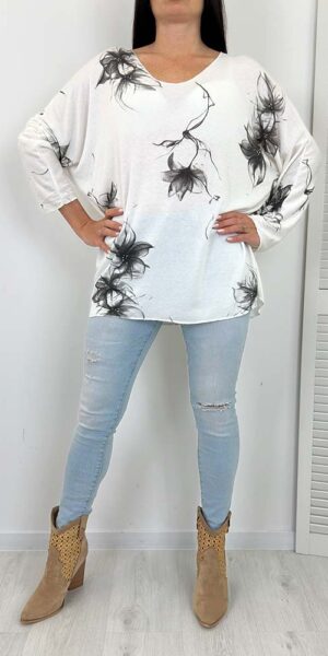 SWETEREK LINDA w kwiaty nietoperz BIAŁY