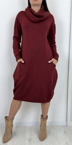 WALDA DZIANINOWA SUKIENKA z golfem bordo