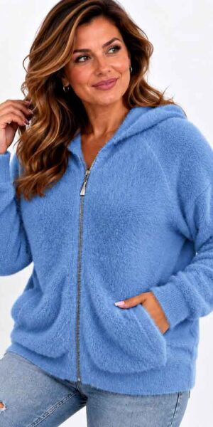 SOFT SWETER miękka bluza z kapturem , włochacz blękitny