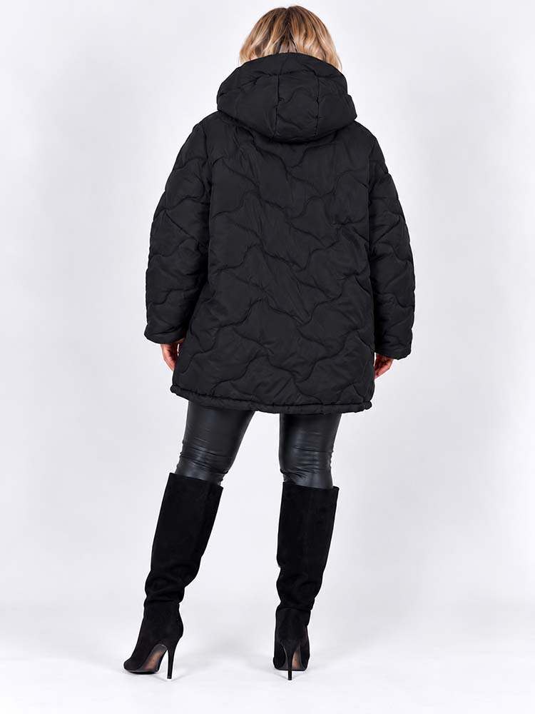 ESTA KURTKA PIKOWANA plus size duży rozmiar z kapturem czarna - obrazek 3